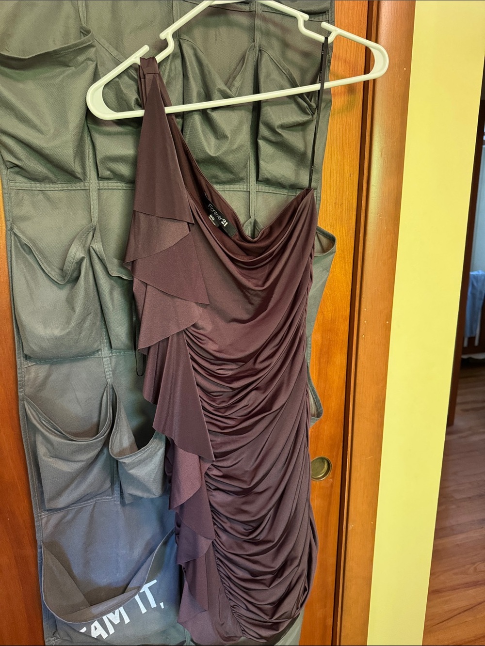 Forever 21 One-Shoulder Ruffled Ruched Dress in Plum